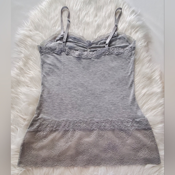 White House Black Market Heathered Gray Spaghetti Strap Lace Trim Cami Size S - Picture 7 of 9
